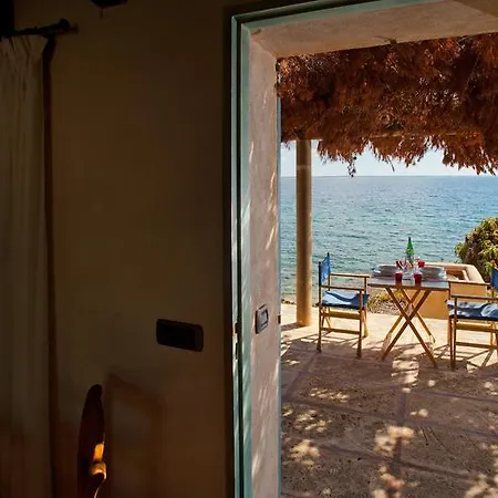 Casitas De Pescadores * El Estanyol
